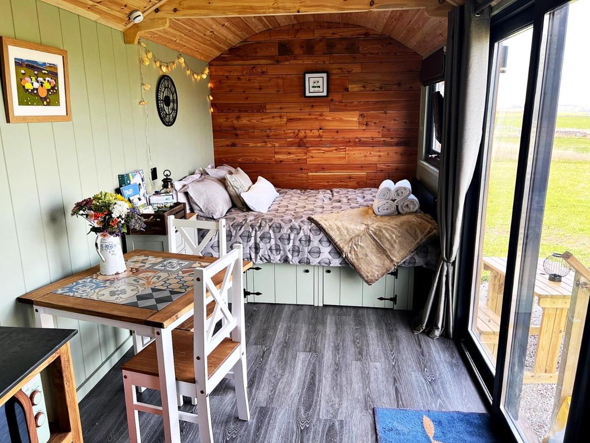 Luxury Shepherd Hut In The Peak District Bakewell Εξωτερικό φωτογραφία