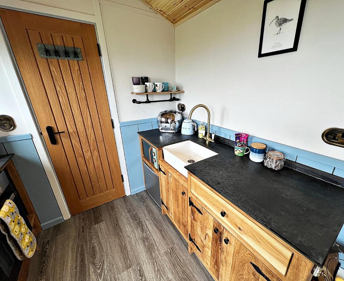 Luxury Shepherd Hut In The Peak District Bakewell Εξωτερικό φωτογραφία