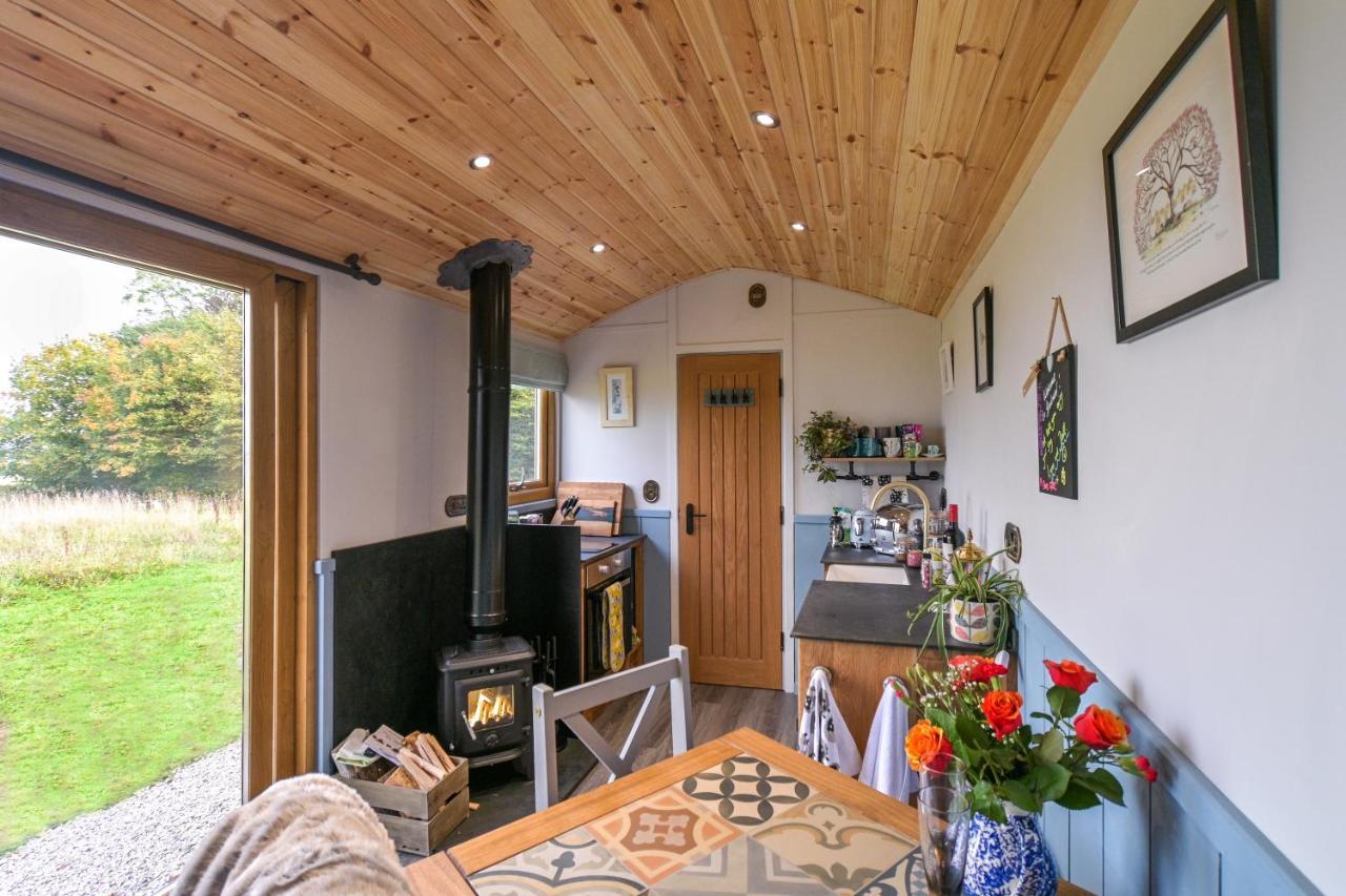 Luxury Shepherd Hut In The Peak District Bakewell Εξωτερικό φωτογραφία