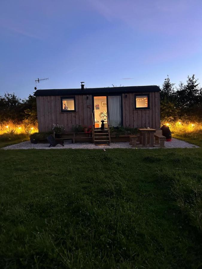Luxury Shepherd Hut In The Peak District Bakewell Εξωτερικό φωτογραφία